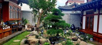 Hanok1957