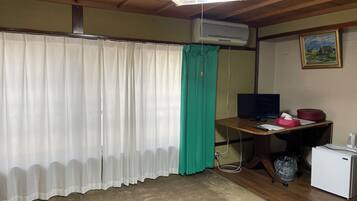 Zimmer im japanischen Stil | Hochwertige Bettwaren, Daunenbettdecken, Tempur-Pedic-Betten