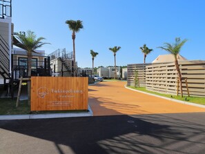 Overnatningsstedets indgangsparti