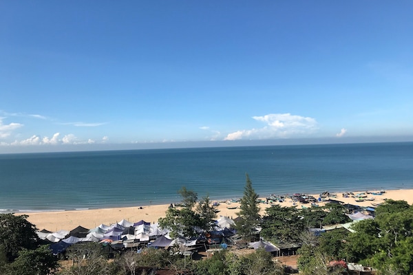Beach/ocean view