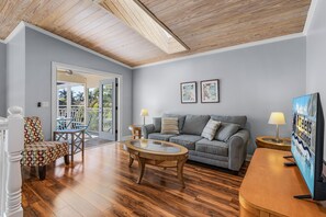 Smart TV, videojuegos, reproductor de DVD y estéreo 