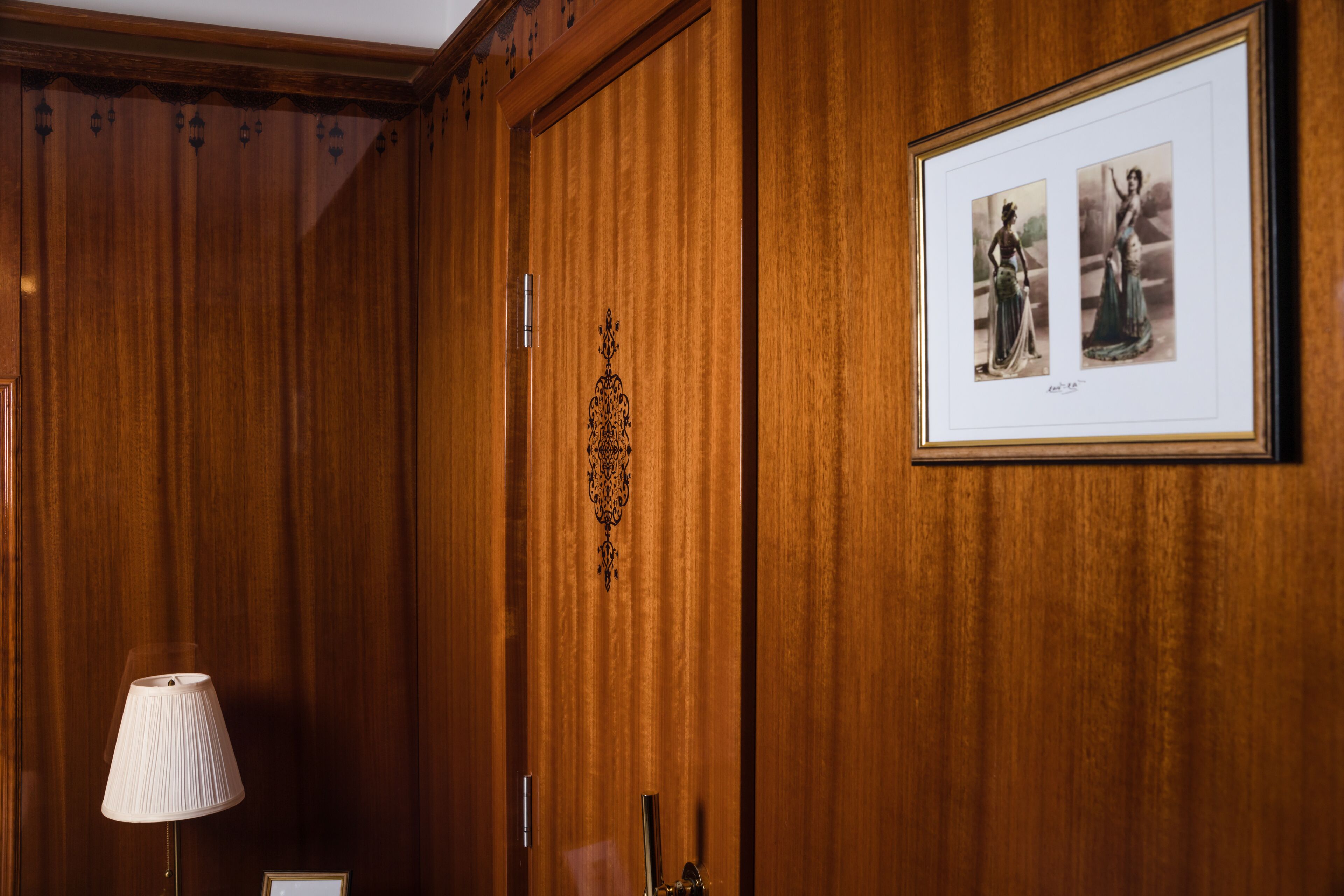 business single room | desk, soundproofing, iron/ironing board, free wifi