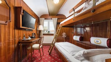 Desk, soundproofing, iron/ironing board, free WiFi