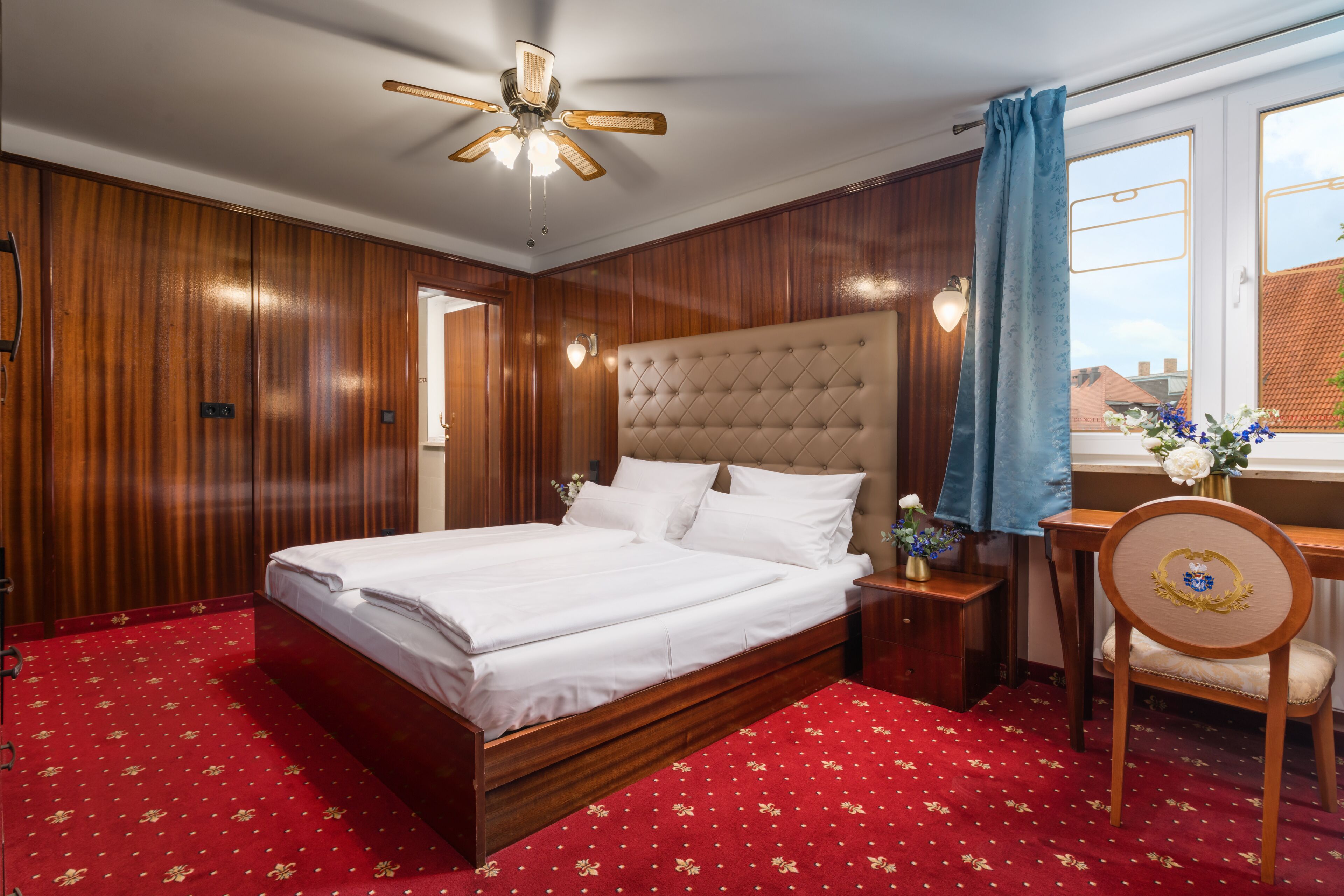 deluxe double room | desk, soundproofing, iron/ironing board, free wifi