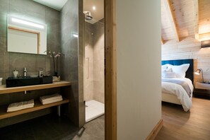 Bathtub
