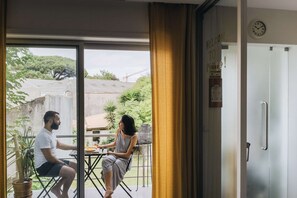 Dining - Budget-Friendly Studio w/ Balcony in Rosario (Porto)