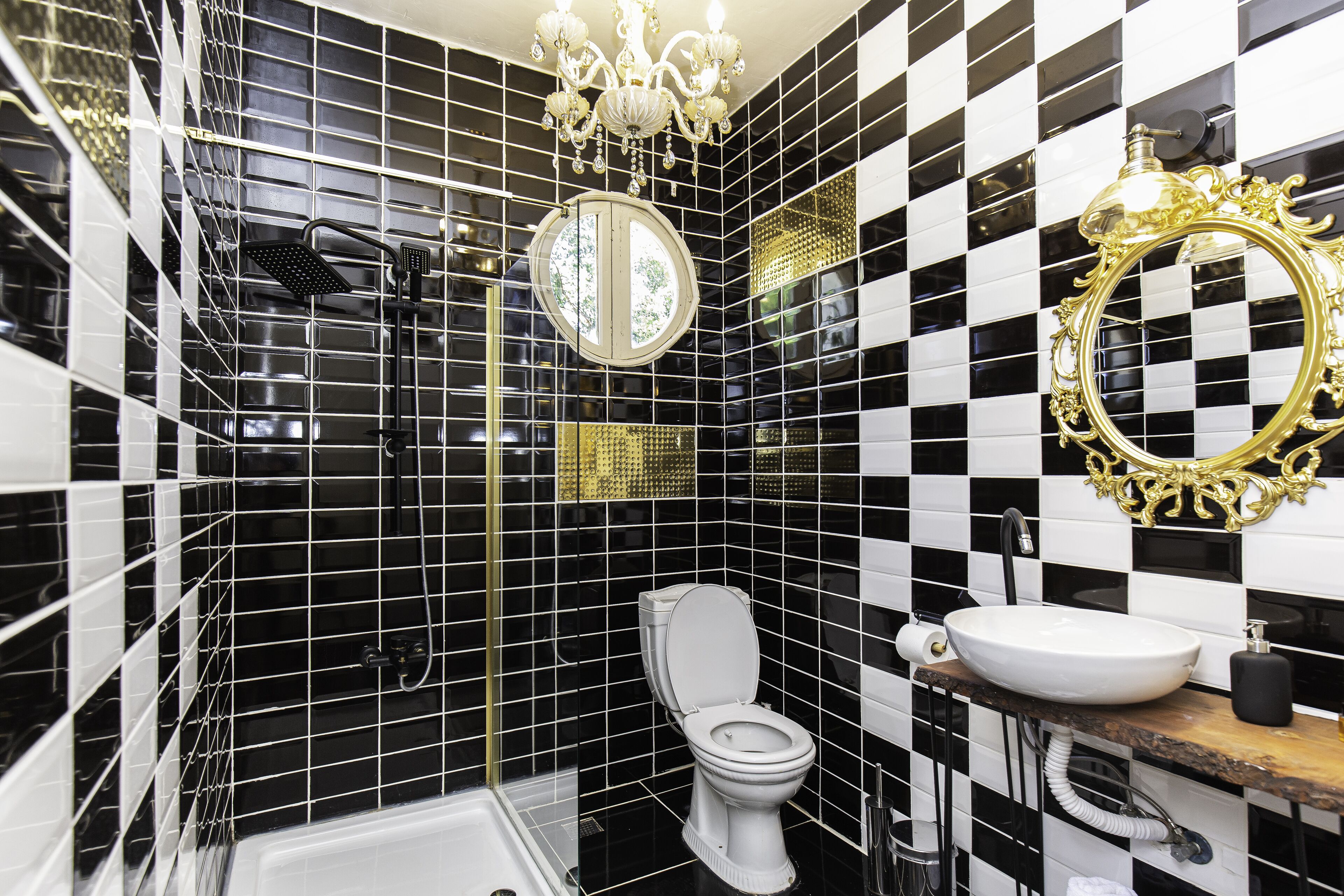 standard room, balcony, garden view | bathroom | shower, free toiletries, hair dryer, slippers