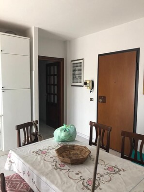 Dining - lodge near the center and the sea (Alghero)
