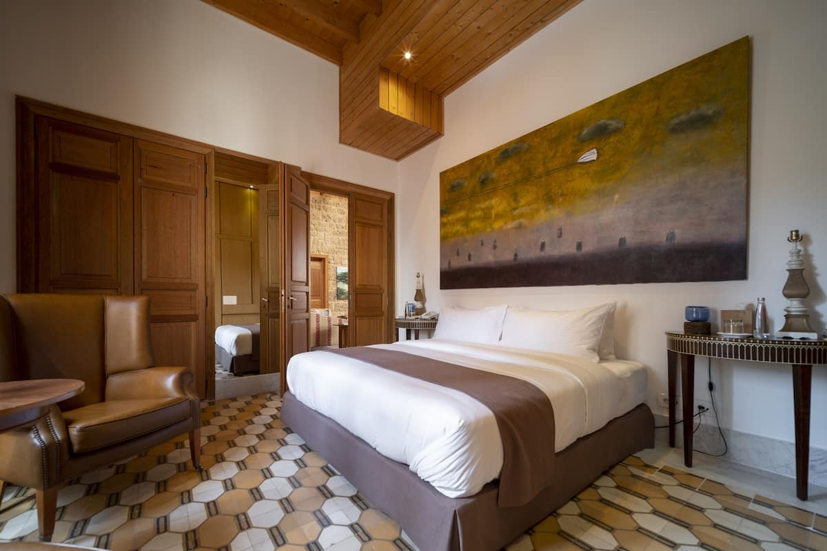 Habitación clásica, 1 cama King size | 1 habitación, ropa de cama de alta calidad y edredón