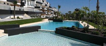 Superb apartment for 4 people - Large terrace, Swimming pools, Sauna, Fitness