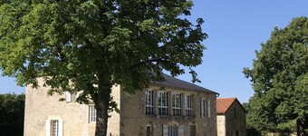 Magnifique maison restaurée dans parc boisé de 20 hectares