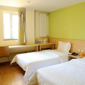 Basic Twin Room | Desk, blackout curtains, free WiFi, bed sheets - Dong Chang'an Hotel Beijing Shuangjin (Beijing)