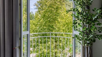 Suite M with Balcony | 陽台