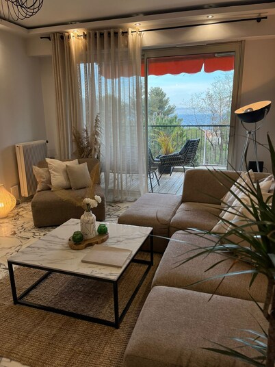 Sunny terrace apartment with sea view