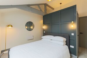 Apartemen Premium, 2 kamar tidur | Wi-Fi gratis dan seprai linen
