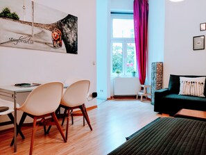 Living area - Quiet studio in Prenzlauer Berg near Mauerpark (Berlin)