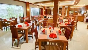 Dining - Diamond Hotel Samarinda (Samarinda)