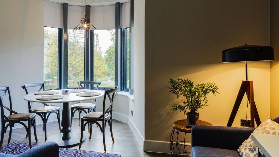 Park Lane Aparthotel