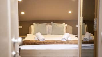 Classic Double Room | Free WiFi