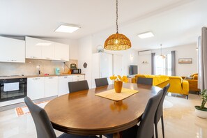 Villa (Villa JoMa-Eight Bedroom Villa) | Salle de séjour