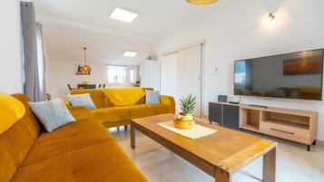 Villa (Villa JoMa-Eight Bedroom Villa) | Living room | TV