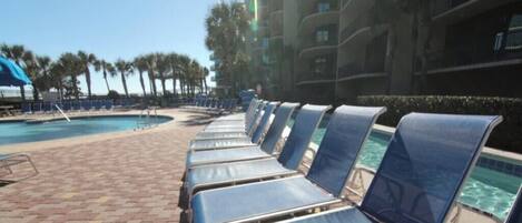 Innenpool, Außenpool