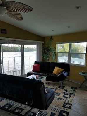 TV - Fisherman's Paradise (Marathon)