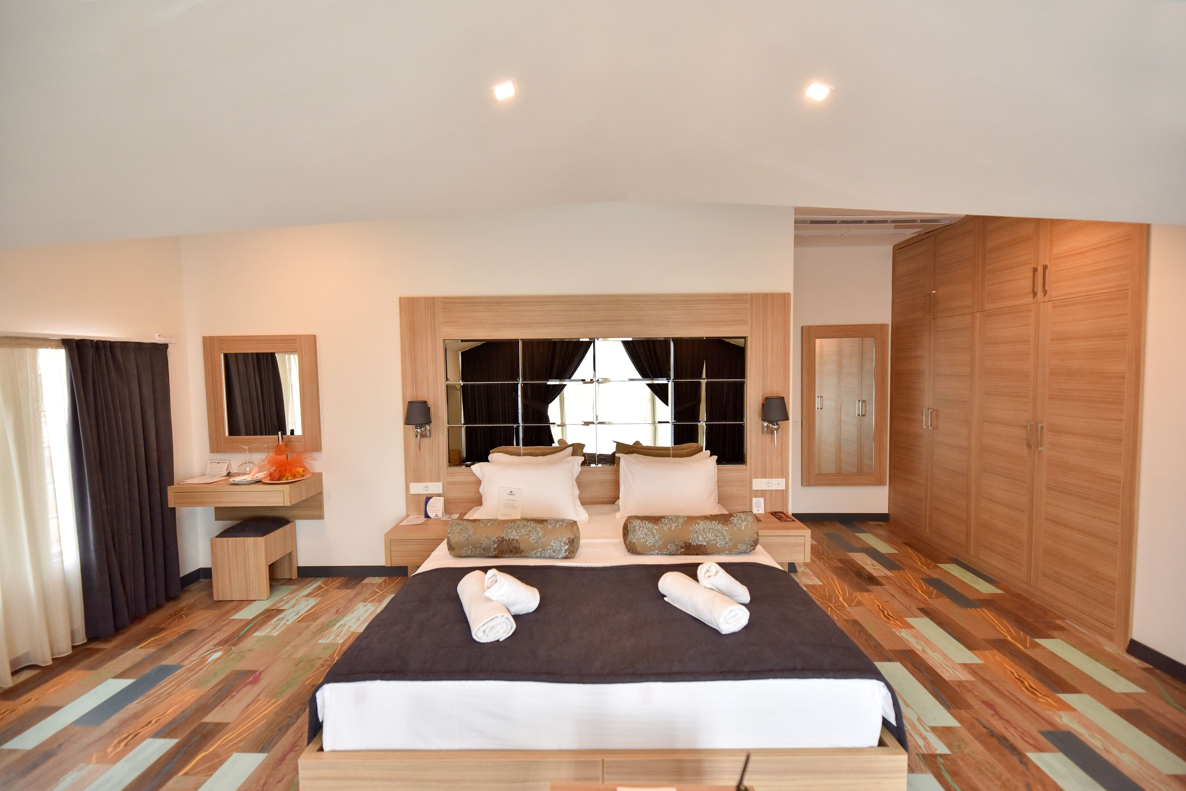 deluxe double or twin room | in-room safe, laptop workspace, soundproofing, iron/ironing board