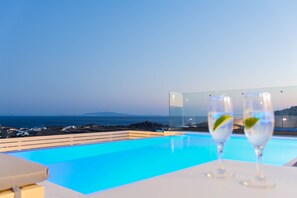 Outdoor pool - Lofos Apartments (Mykonos)