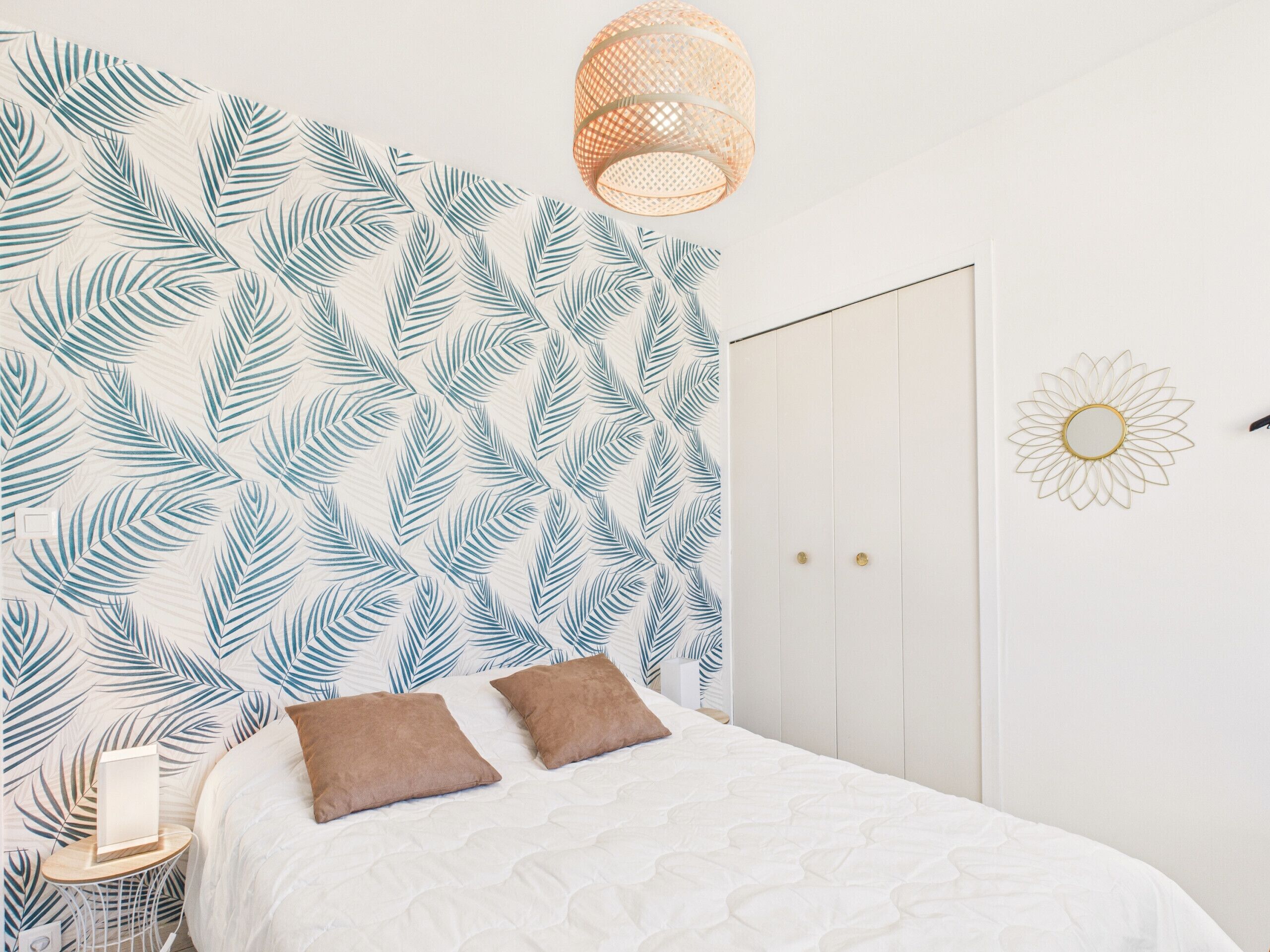 3 chambres, fer et planche à repasser, Wi-Fi gratuit