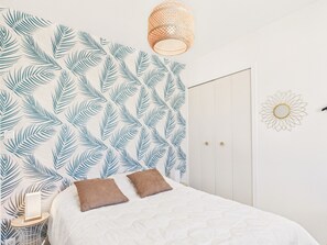 3 chambres, fer et planche à repasser, Wi-Fi gratuit