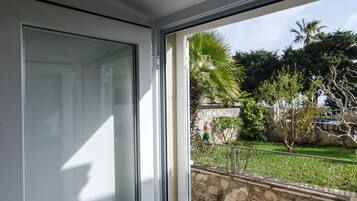 Kamar Double (Twin or Double Room with Terrace) | Pemandangan dari kamar