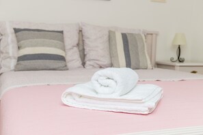 Apartamento (One Bedroom Apartment) | 3 quartos, berços (sobretaxa)