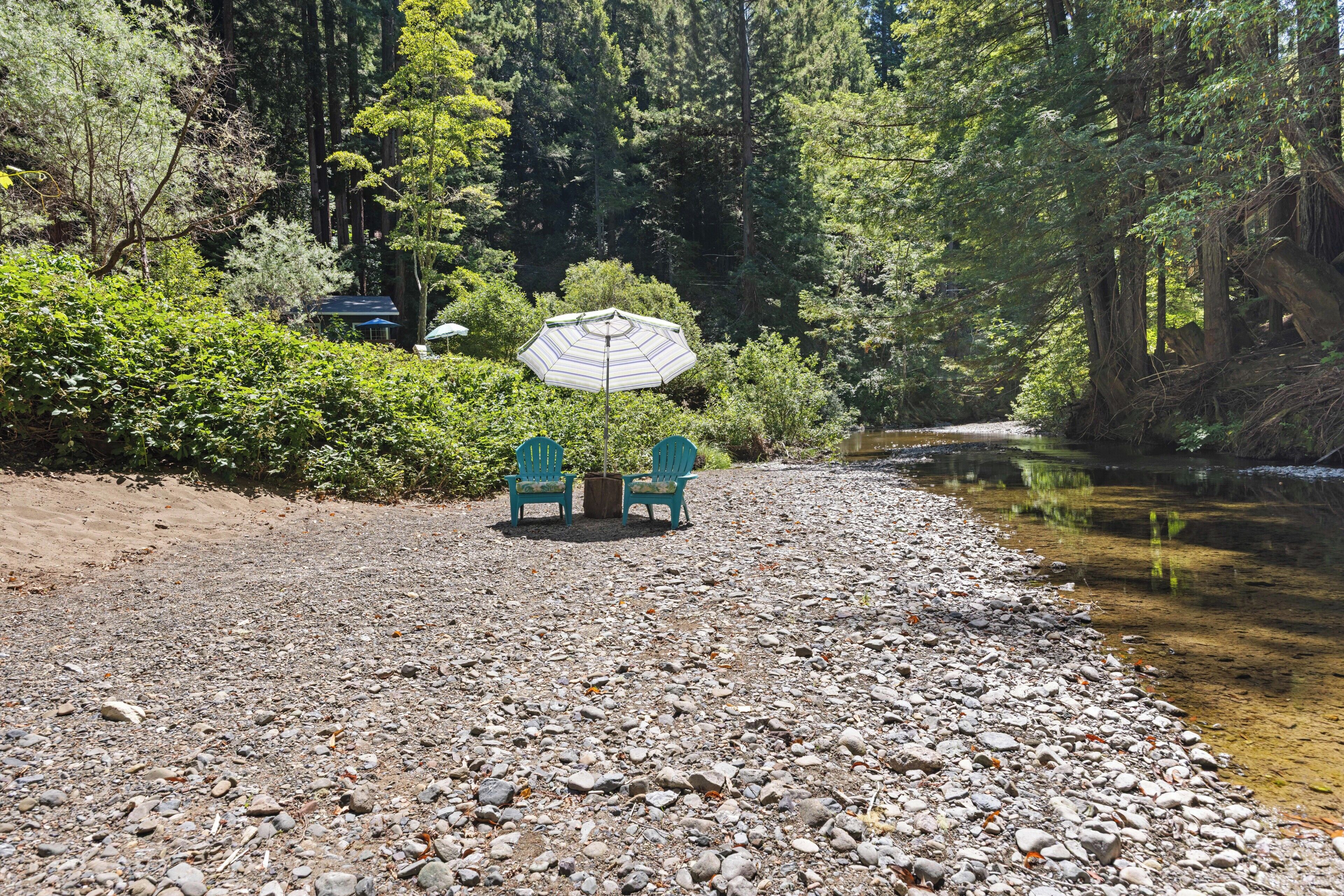 Welcome to Blackberry Bliss - Where the soundtrack is flowing water and birdsong.