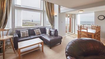 TV, fireplace, DVD player, offices