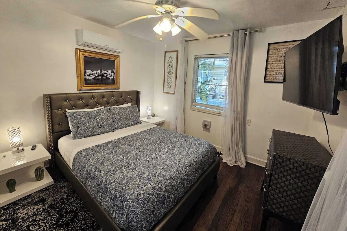 Deluxe Room | 1 bedroom, Frette Italian sheets, premium bedding, pillowtop beds