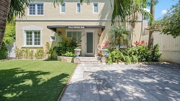 Facciata della struttura