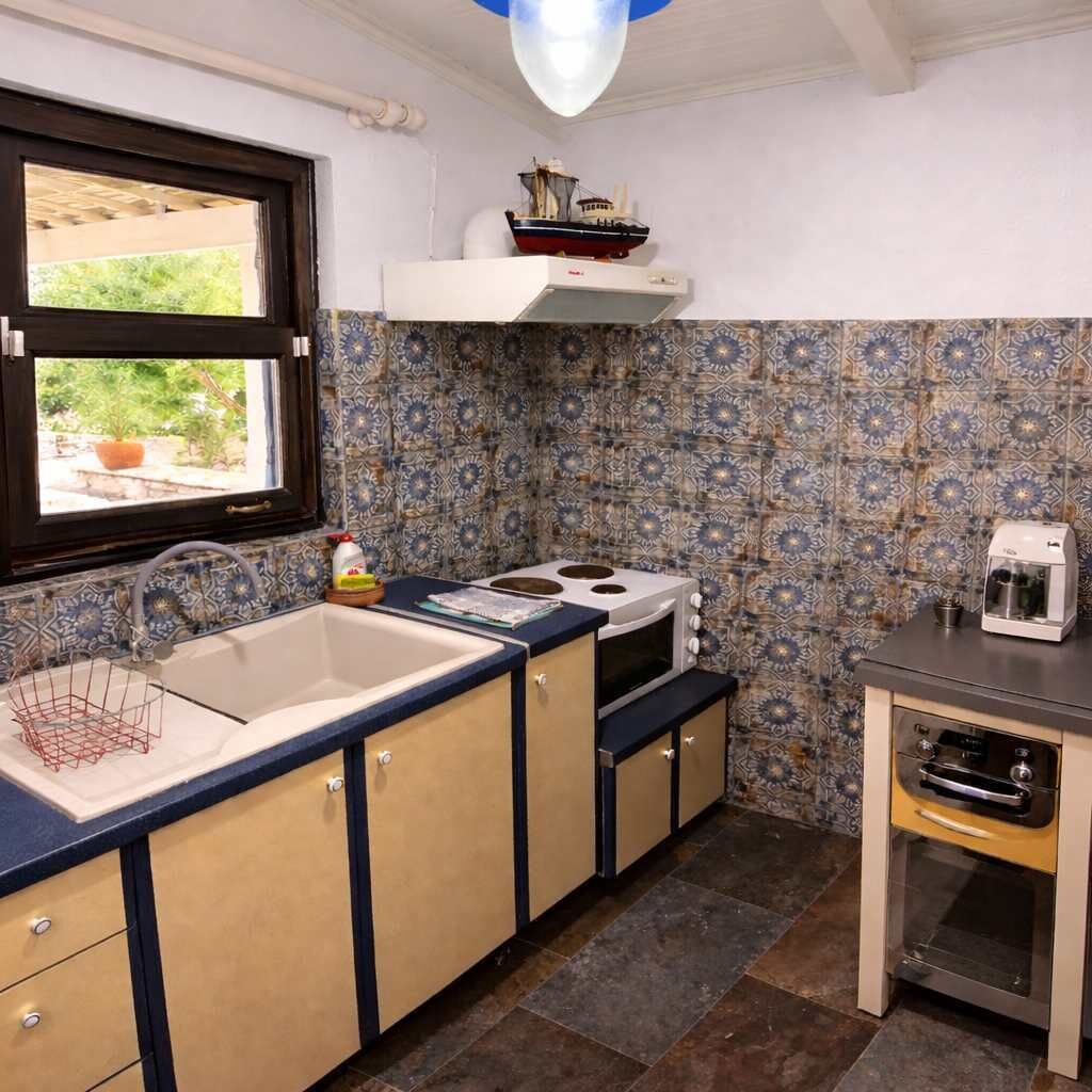 Fridge, oven, stovetop, coffee/tea maker