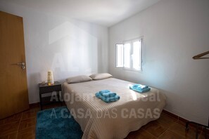 2 quartos, ferros/tábuas de passar roupa, Wi-Fi de cortesia