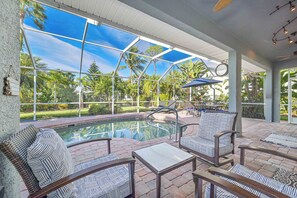 A heated pool - True Florida Charm! Bonita Springs Home ~ Heated Pool ~ Private Lanai! (Bonita Springs)