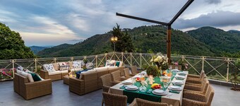 CASOLARE DEI COLLI Panoramic Private Pool, Lavish Interiors and a Gourmet Kitchen