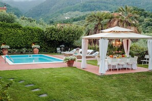 Pool - VILLA DANA, 4 bedrooms 4 bathrooms Retreat Villa with Private Swimming Pool and SPA (Segromigno in Monte)