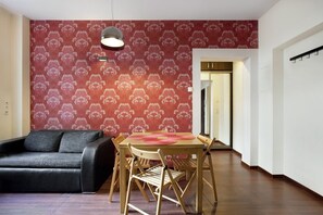 Apartment, 2 Bedrooms | Living area