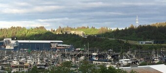 Fisherman's Cove Downtown Harbor Home