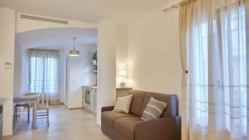 22-Zoll-Smart-TV mit Digitalempfang, Fernseher