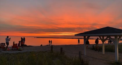 Paradise Inn On The Beach