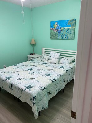 2 bedrooms, WiFi, bed sheets -  Gulf view condo in  Fort Morgan #2217 (Gulf Shores)