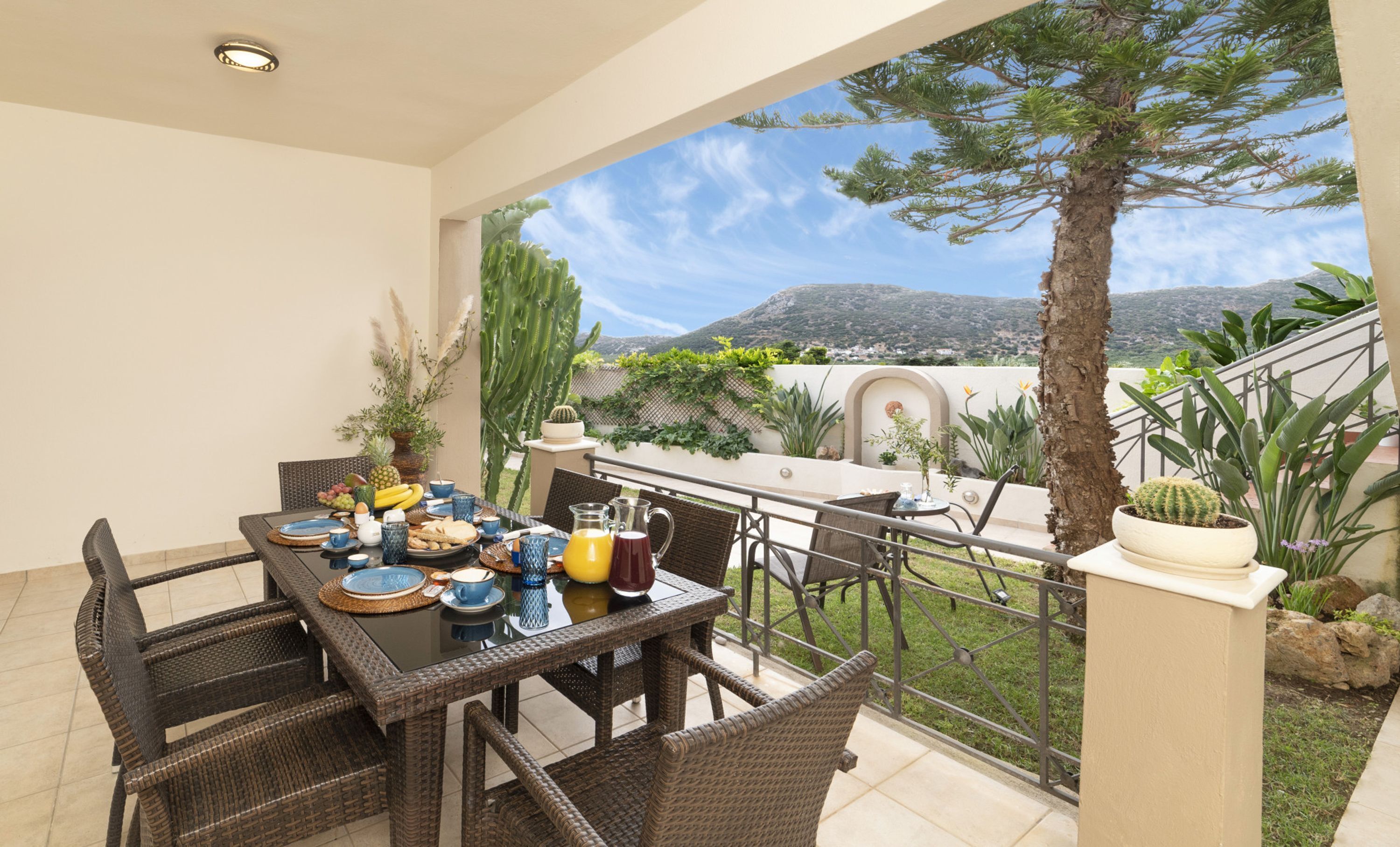 Casa | 5 dormitorios y ropa de cama