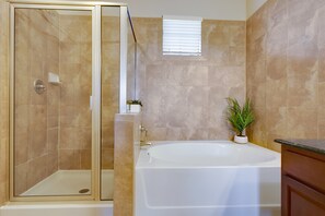 Apartamento, 3 habitaciones | Baño | Toallas