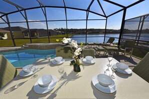 Casa, 4 habitaciones | Balcón